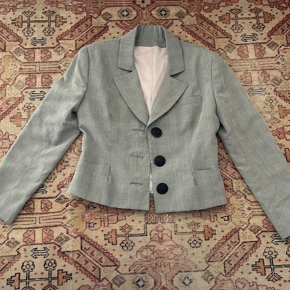 Vintage beautiful plaid large button detail blazer medium - Picture 2 of 8